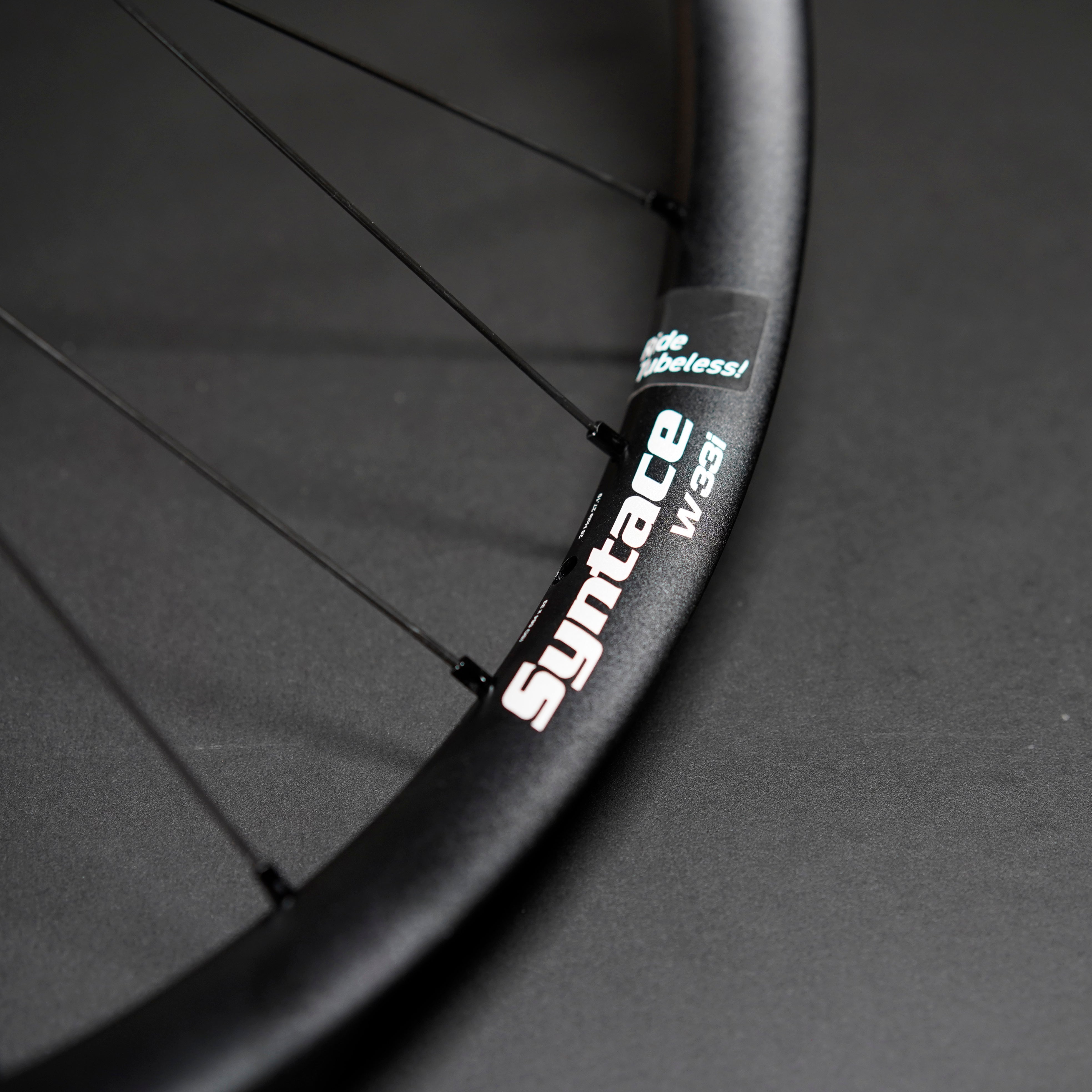 W33G Aluminium Vorderrad 29"